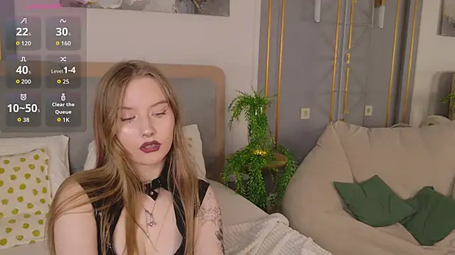 Snapshot of Flora_DeVille chatting on 06.16.26 Flora DeVille online show from 06.16.26