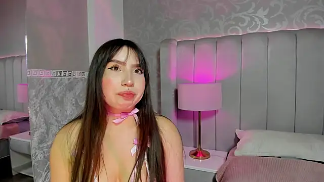 Snapshot of MadeleynRose chatting on 07.15.26 MadeleynRose online show from 07.15.26