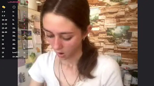 Snapshot of MercySoeder chatting on 05.25.26 MercySoeder online show from 05.25.26