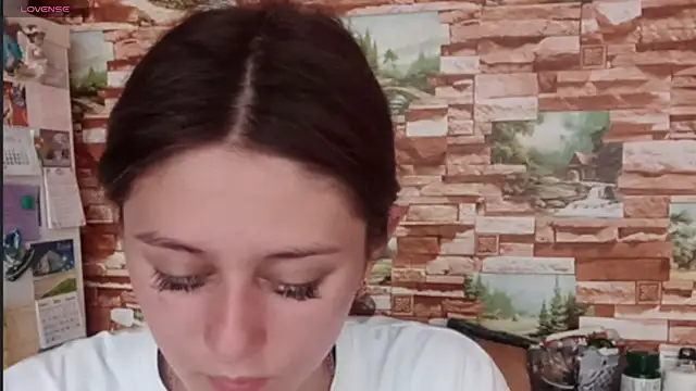Snapshot of MercySoeder chatting on 06.18.26 MercySoeder online show from 06.18.26