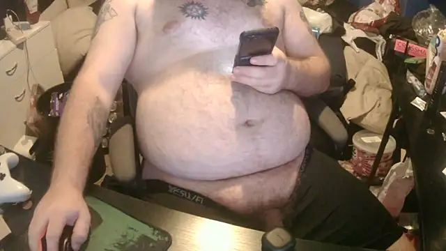 Snapshot of hunter_lust97 chatting on 06.17.26 hunter lust97 online show from 06.17.26