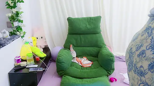 JJ8521 online show from 06.10.26