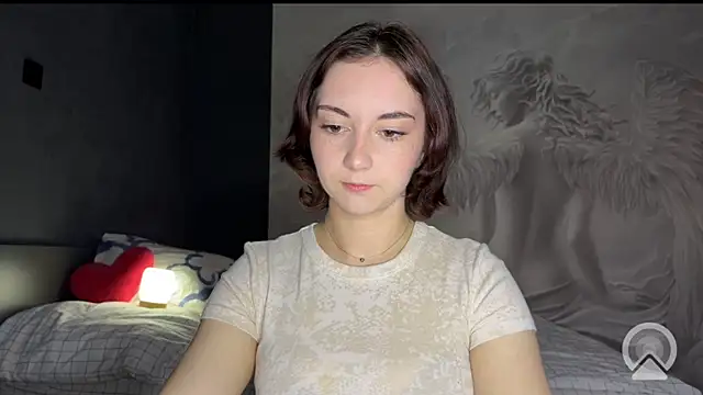 Snapshot of Amalia_Lambert_13 chatting on 05.22.26 Amalia Lambert 13 online show from 05.22.26