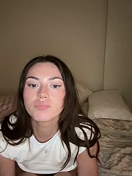 Snapshot of daisycollins chatting on 05.14.26 daisycollins online show from 05.14.26