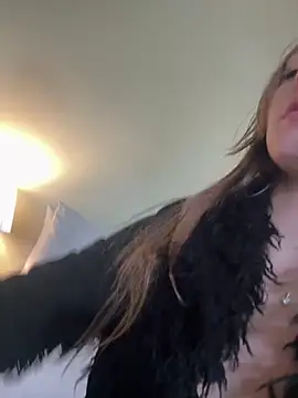 Snapshot of daisycollins chatting on 05.26.26 daisycollins online show from 05.26.26