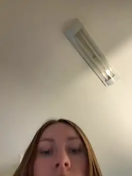 Snapshot of daisycollins chatting on 06.03.26 daisycollins online show from 06.03.26