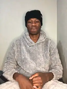 Snapshot of thandolezwe1 chatting on 06.25.26 thandolezwe1 online show from 06.25.26