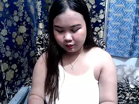 Snapshot of hotchickgirl chatting on 05.03.26 hotchickgirl online show from 05.03.26