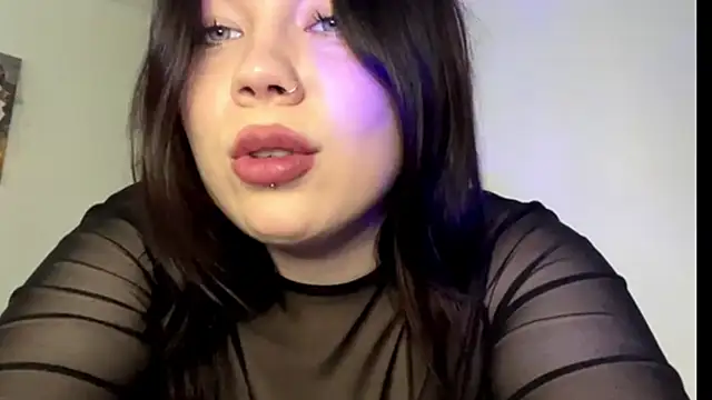 Snapshot of Amili67 chatting on 05.19.26 Amili67 online show from 05.19.26