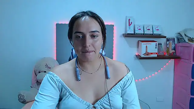 Snapshot of anyela_bubble18 chatting on 08.08.26 anyela bubble18 online show from 08.08.26