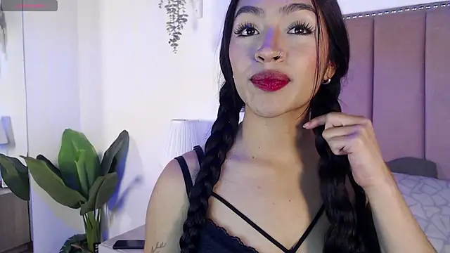 Snapshot of Littlejade_dh chatting on 05.21.26 Littlejade dh online show from 05.21.26