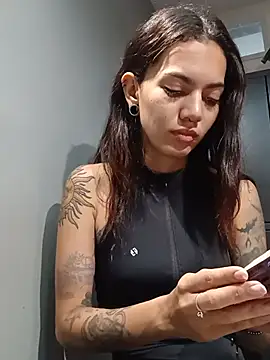 Snapshot of VeroJenkins_ chatting on 07.19.26 VeroJenkins online show from 07.19.26