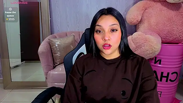 Snapshot of lia_harper_t chatting on 07.01.26 lia harper t online show from 07.01.26