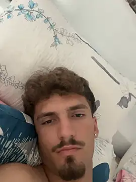 Snapshot of Albert_daddyyy chatting on 06.18.26 Albert daddyyy online show from 06.18.26