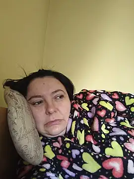 Snapshot of EmmaEmmy40 chatting on 05.30.26 EmmaEmmy40 online show from 05.30.26