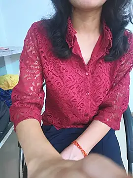 Snapshot of zoya_baby_ chatting on 07.14.26 zoya baby online show from 07.14.26