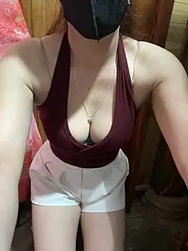 Snapshot of Lovely23-22 chatting on 05.27.26 Lovely23-22 online show from 05.27.26