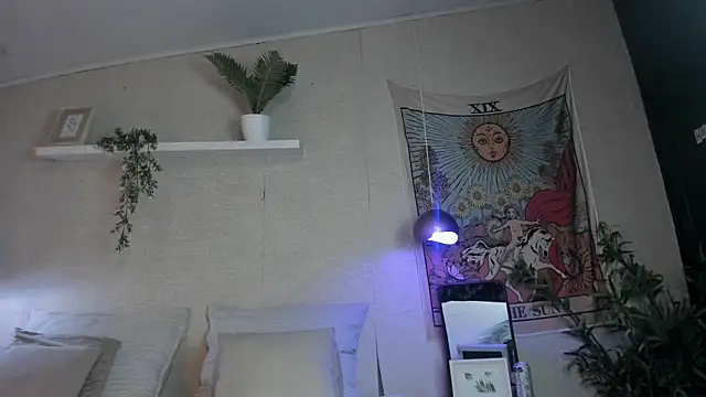 Snapshot of Honey_Sofi chatting on 06.27.26 Honey Sofi online show from 06.27.26