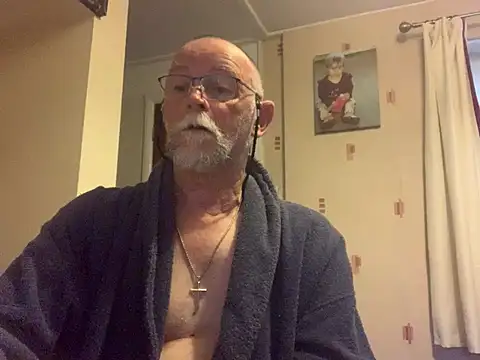 Snapshot of Moonraker64 chatting on 06.30.26 Moonraker64 online show from 06.30.26