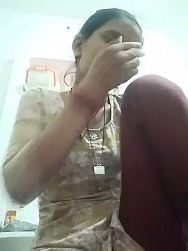 Snapshot of Student_garl_1 chatting on 07.04.26 Student garl 1 online show from 07.04.26