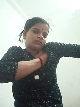 Snapshot of Student_garl_1 chatting on 07.05.26 Student garl 1 online show from 07.05.26