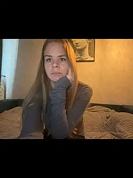 Snapshot of MaryMathews_ chatting on 06.15.26 MaryMathews online show from 06.15.26