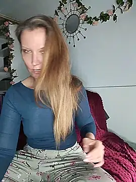 Snapshot of Candy_Cougar chatting on 05.06.26 Candy Cougar online show from 05.06.26