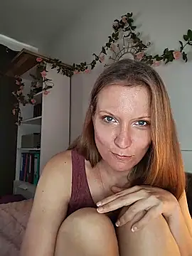 Snapshot of Candy_Cougar chatting on 06.21.26 Candy Cougar online show from 06.21.26
