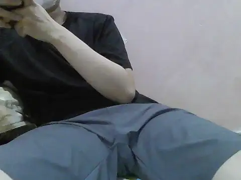 Snapshot of Zineyy chatting on 06.02.26 Zineyy online show from 06.02.26