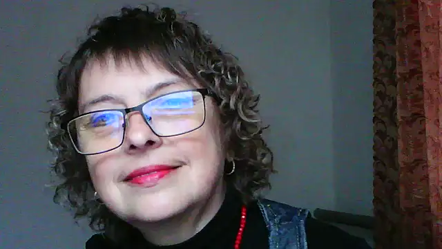 Snapshot of ElizabethGorden chatting on 06.03.26 ElizabethGorden online show from 06.03.26