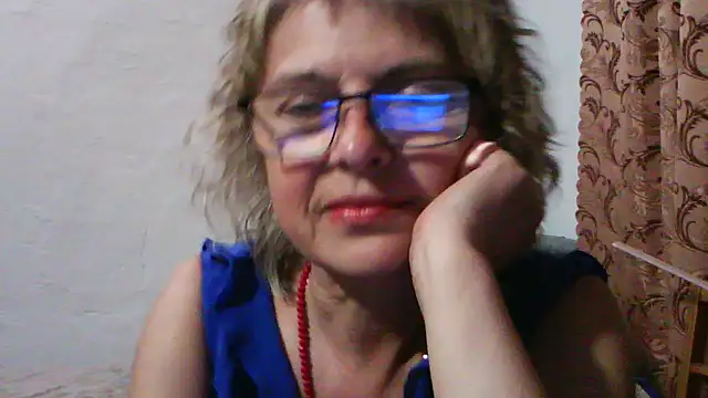 Snapshot of ElizabethGorden chatting on 06.27.26 ElizabethGorden online show from 06.27.26