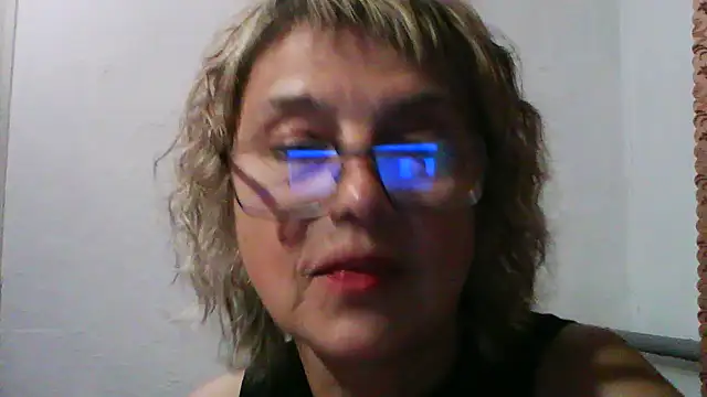 Snapshot of ElizabethGorden chatting on 06.28.26 ElizabethGorden online show from 06.28.26