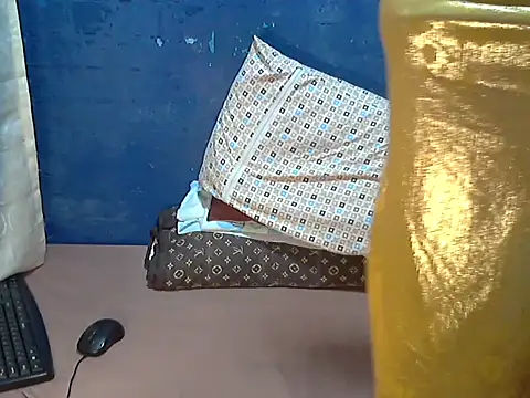 hotchilimom online show from 11.23.25