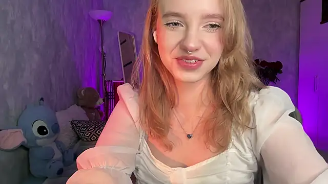 Snapshot of Eve_Dark_Side chatting on 06.17.26 Eve Dark Side online show from 06.17.26