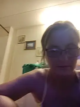 Queenle91 online show from 06.10.26