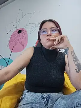 Snapshot of marita_ chatting on 06.26.26 marita online show from 06.26.26