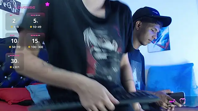 Santiago And Mick online show from 07.04.26