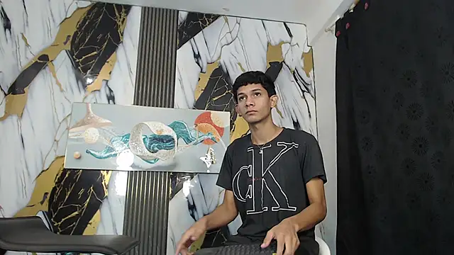 Snapshot of TWINKS_BOYSX chatting on 05.30.26 TWINKS BOYSX online show from 05.30.26