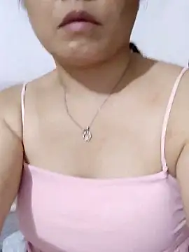 Snapshot of huifei912 chatting on 06.18.26 huifei912 online show from 06.18.26