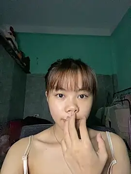 Snapshot of Cry_sexy chatting on 06.18.26 Cry sexy online show from 06.18.26