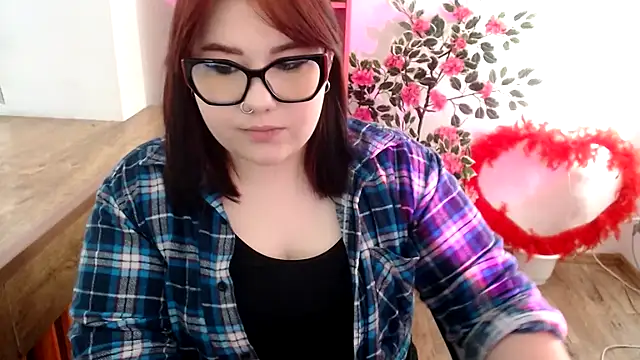 KarolinasHot online show from 06.14.26