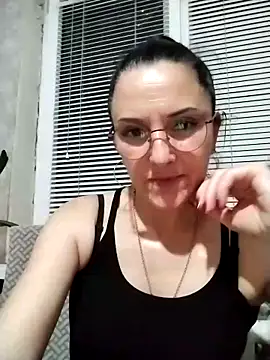 Snapshot of MillaMia45 chatting on 05.12.26 MillaMia45 online show from 05.12.26