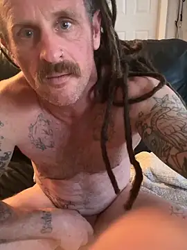 Snapshot of DreadlockDerek chatting on 05.12.26 DreadlockDerek online show from 05.12.26