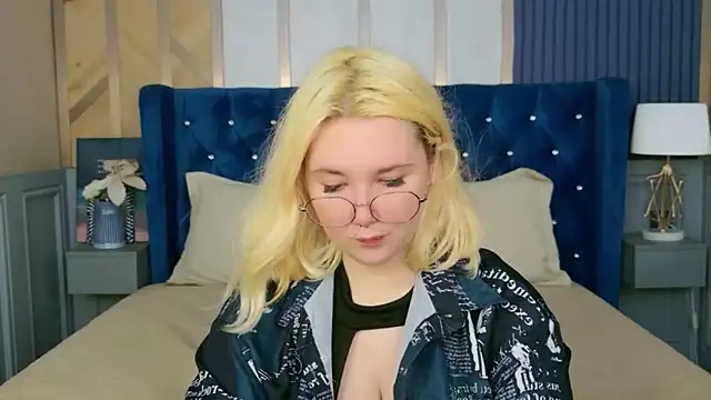 Cassey Well online show from 05.22.26