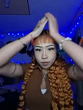Snapshot of suky_fox chatting on 05.31.26 suky fox online show from 05.31.26
