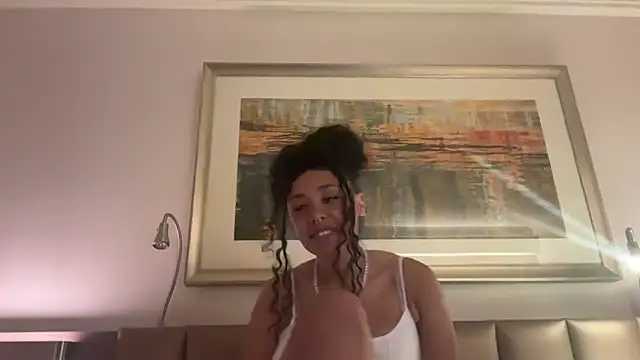 Snapshot of curlyheadedcutie101 chatting on 06.02.26 curlyheadedcutie101 online show from 06.02.26