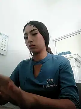 Snapshot of saray_outdoorss chatting on 05.07.26 saray outdoorss online show from 05.07.26