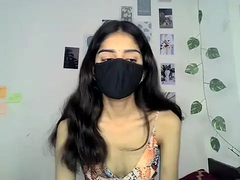 Snapshot of SASSY__BABY_ chatting on 05.12.26 SASSY BABY online show from 05.12.26