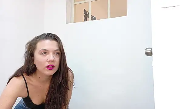 Snapshot of Katia_Rose23 chatting on 05.11.26 Katia Rose23 online show from 05.11.26