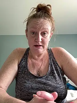 Kellilyn10 online show from 06.15.26